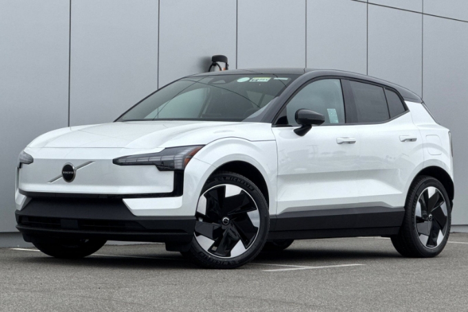 2026 Volvo EX30 Plus