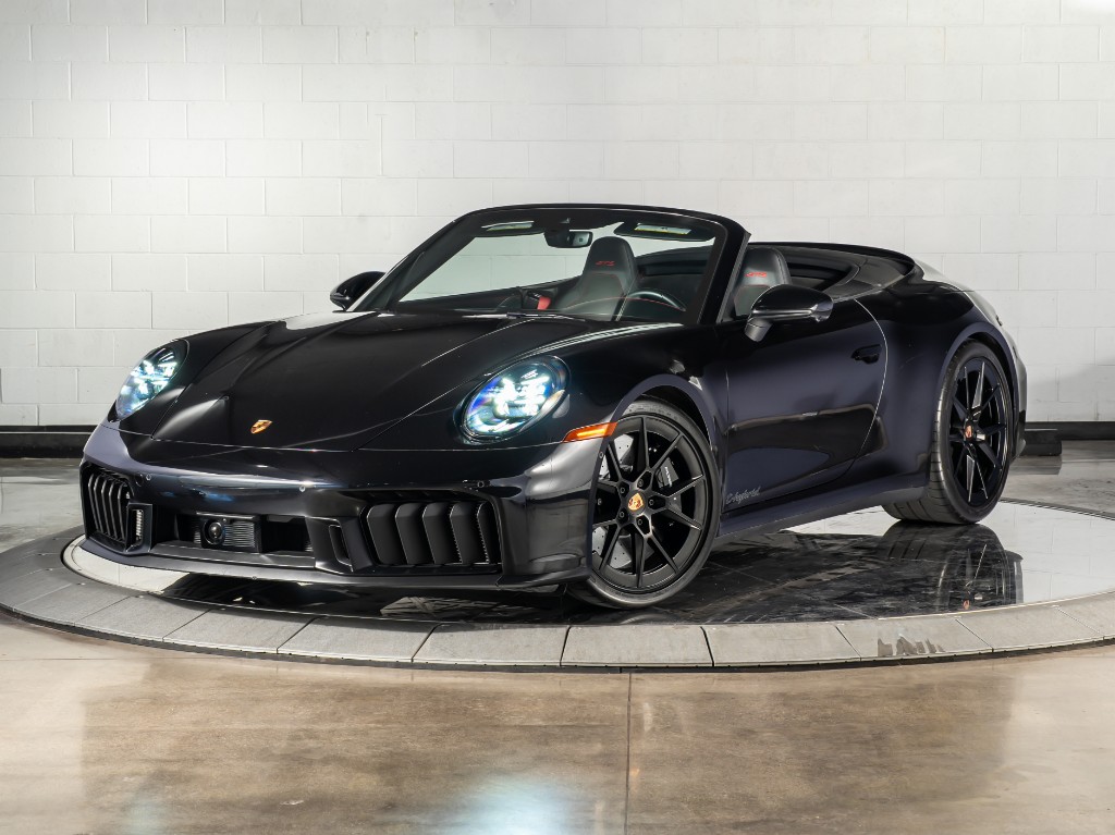 2025 Porsche 911 Carrera 4 GTS Cabriolet
