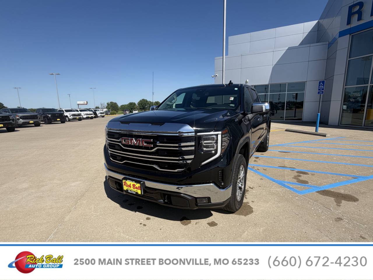 Used 2025 GMC Sierra 1500 SLT with VIN 3GTUUDED0SG203378 for sale in Kansas City