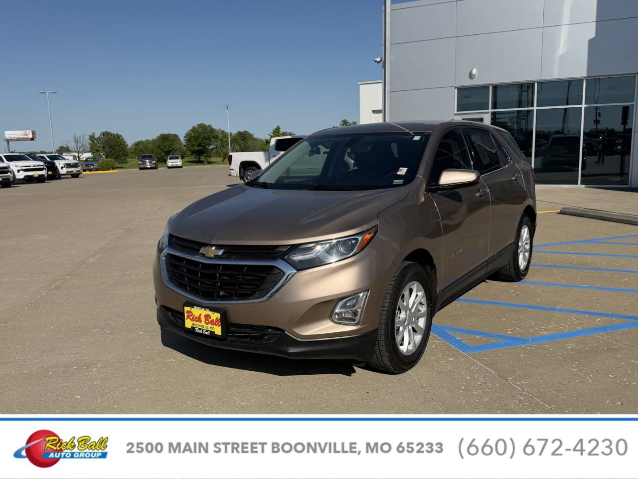 Used 2018 Chevrolet Equinox LT with VIN 2GNAXJEV8J6287579 for sale in Kansas City