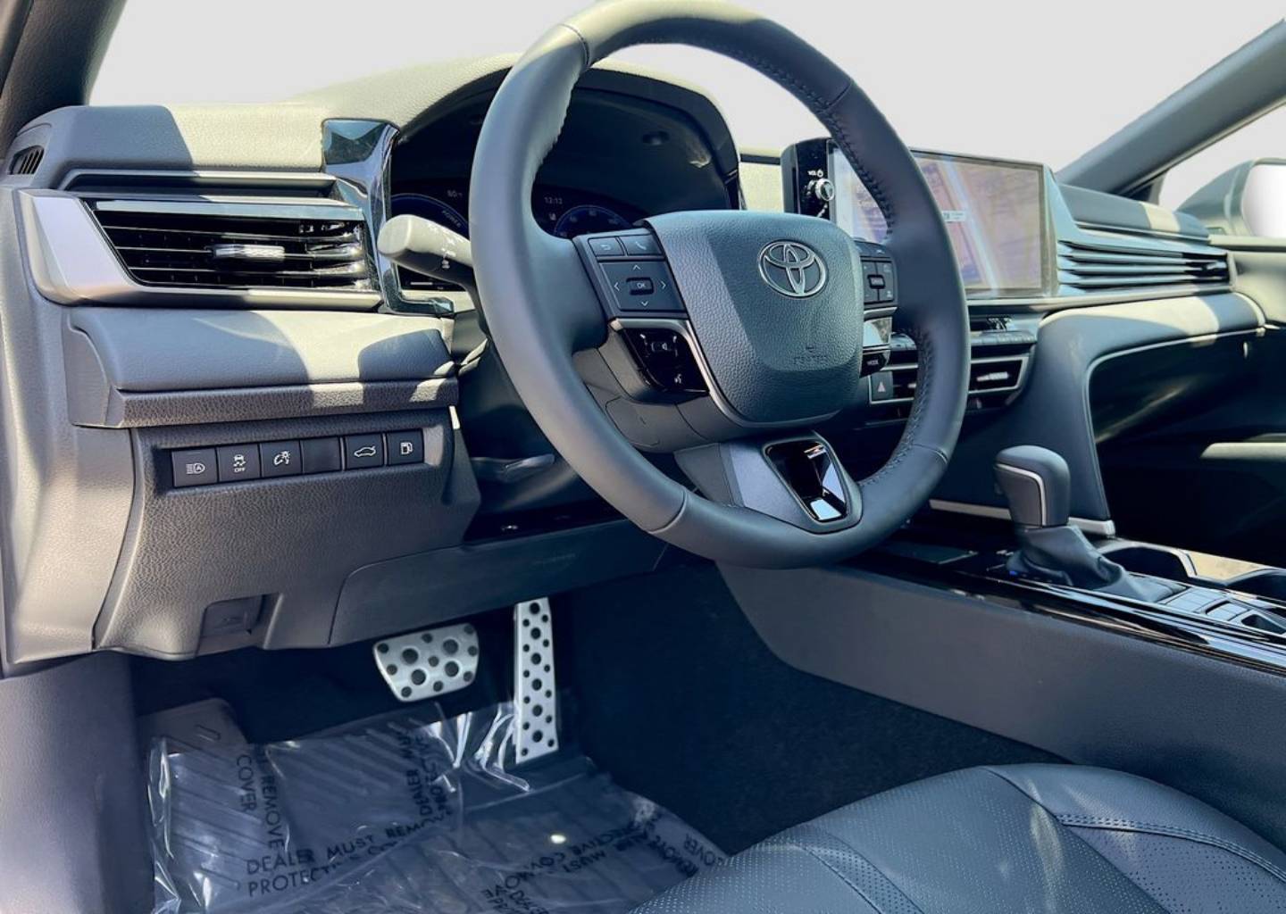 2026 Toyota Camry XSE - Photo 10