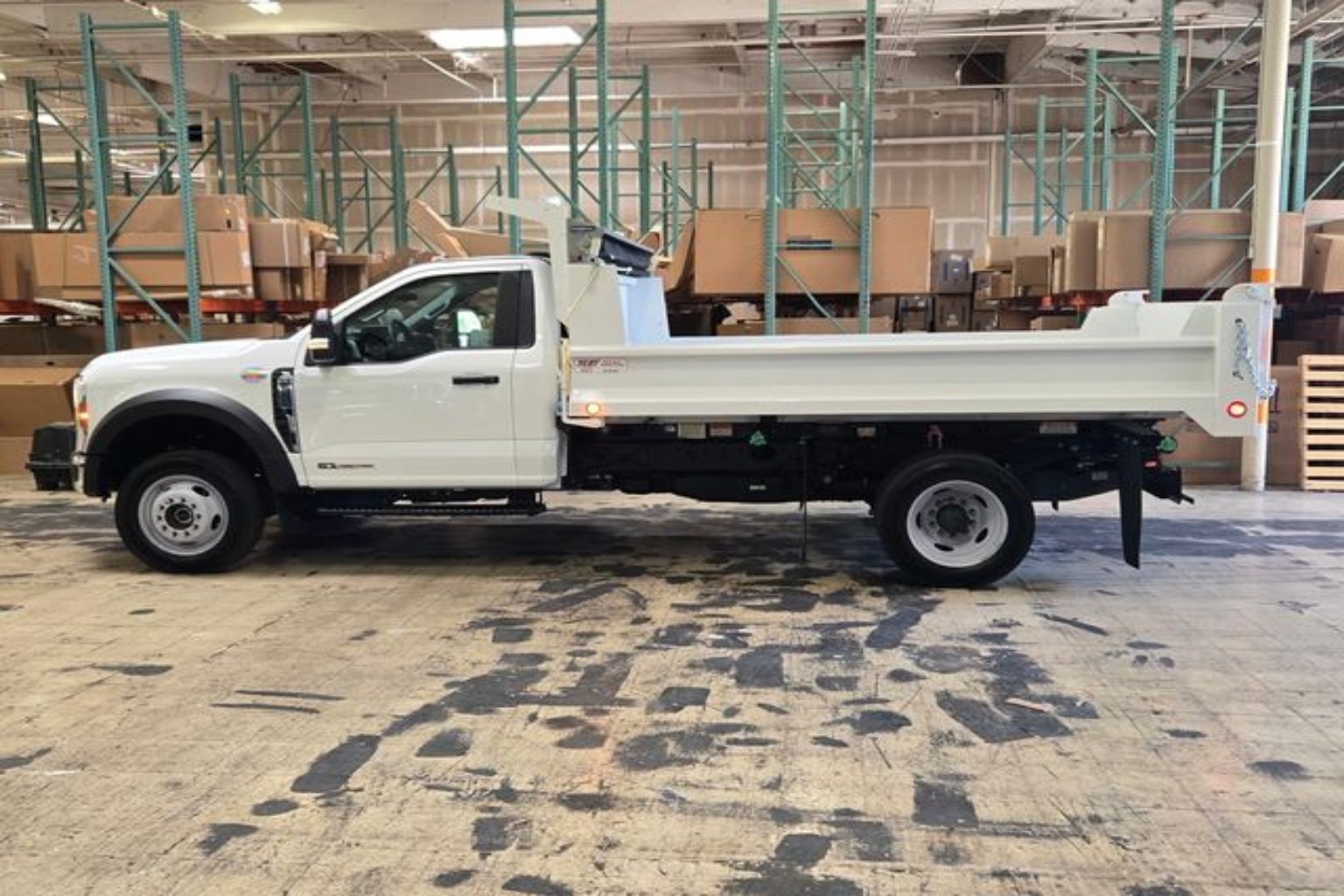 2024 Ford F-550 Super Duty Chassis Cab XL - Photo 12