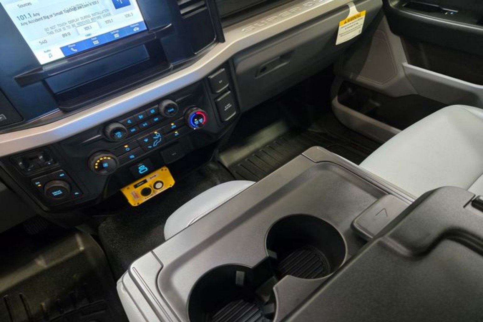 2024 Ford F-550 Super Duty Chassis Cab XL - Photo 19