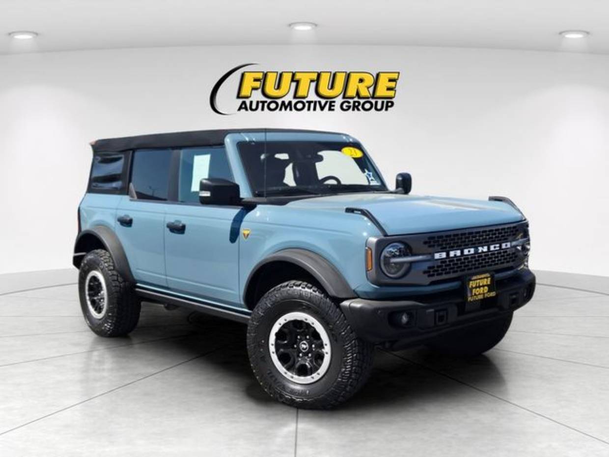 2023 Ford Bronco Badlands 4x4's photo