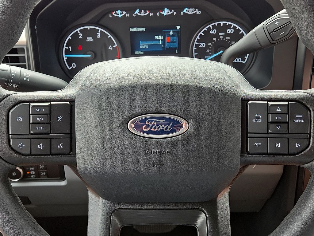 2026 Ford F-250 Super Duty XL - Photo 30