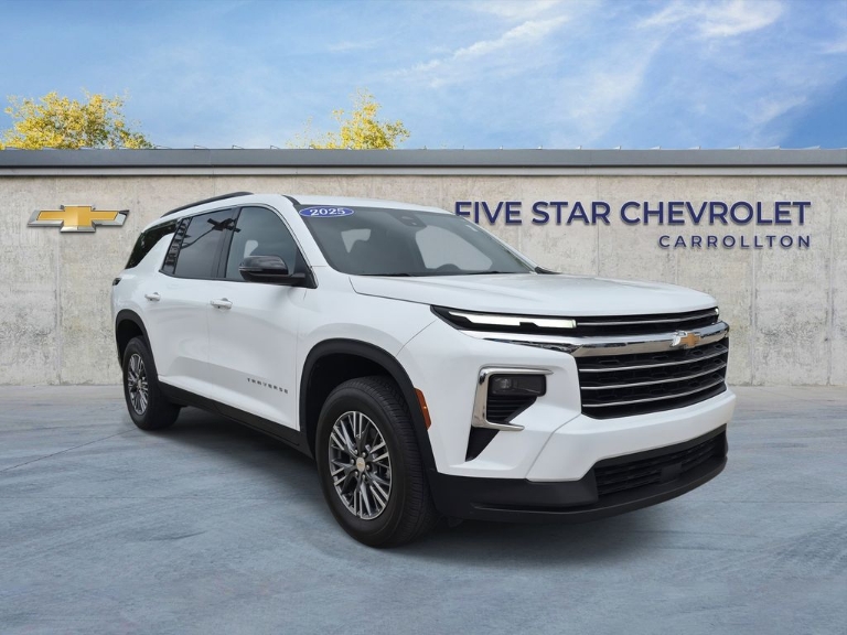2025 Chevrolet Traverse LT