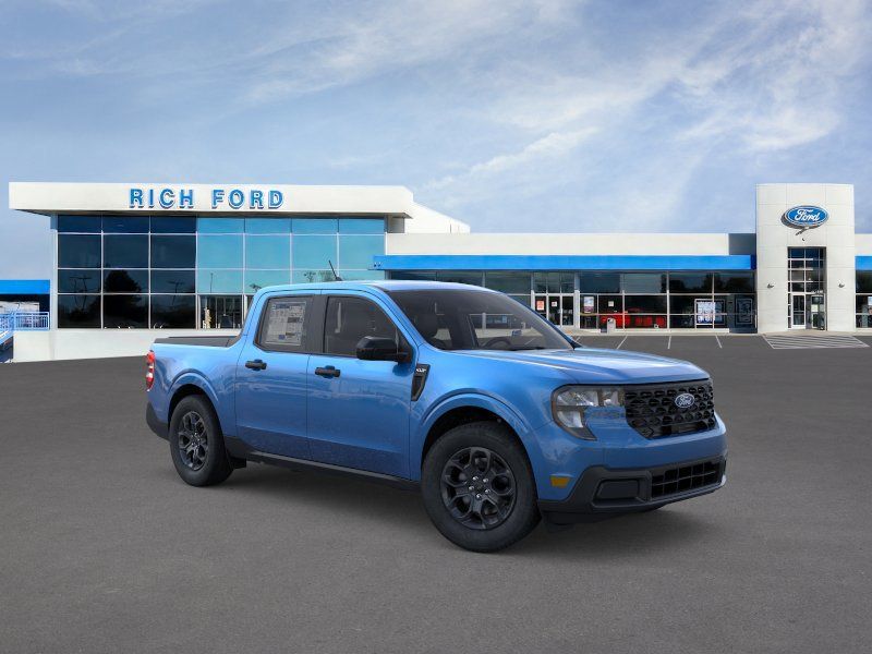 2025 Ford Maverick XLT - Photo 7