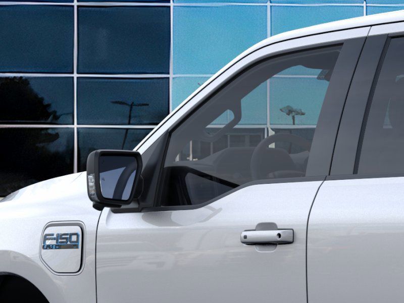 2025 Ford F-150 Lightning Flash - Photo 25