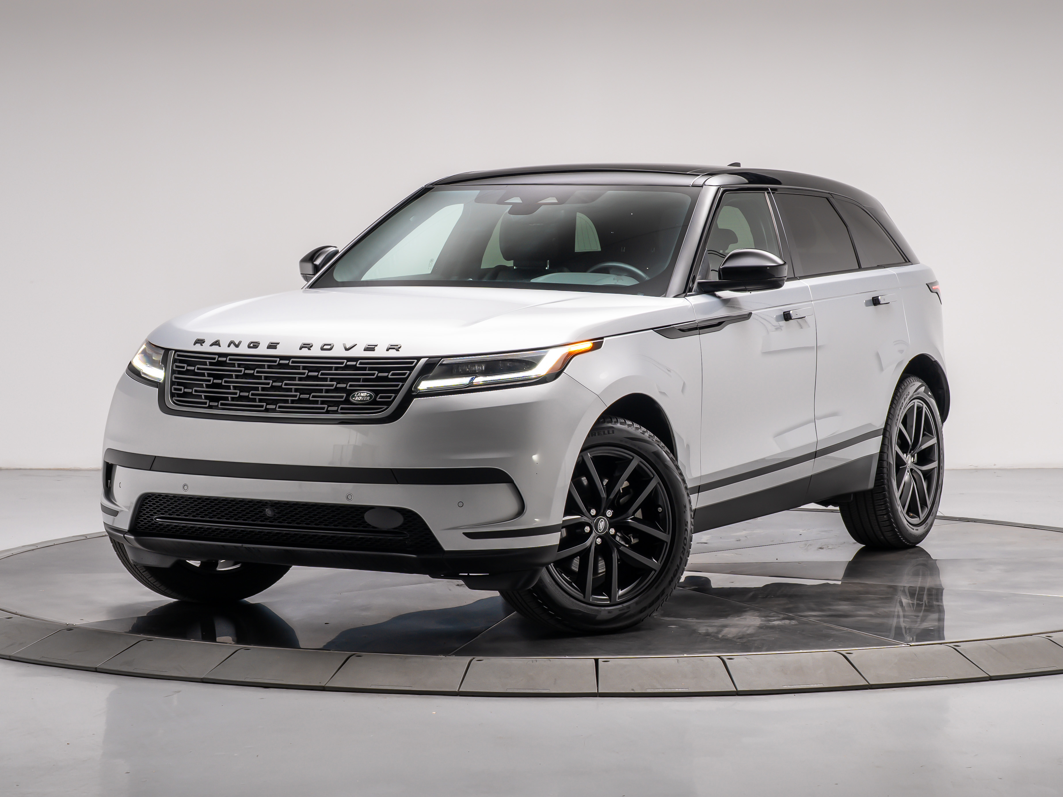 Used 2025 Land Rover Range Rover Velar P250 S