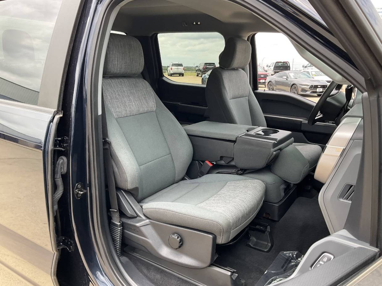 2023 Ford F-150 XLT - Photo 16
