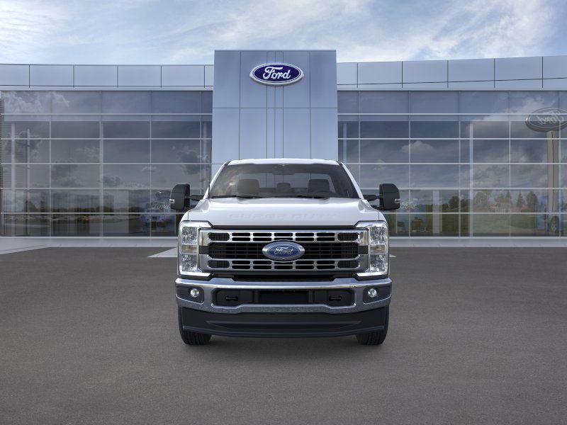 2025 Ford F-350 Super Duty XLT - Photo 6