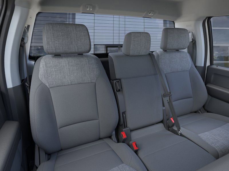2025 Ford F-350 Super Duty XLT - Photo 10
