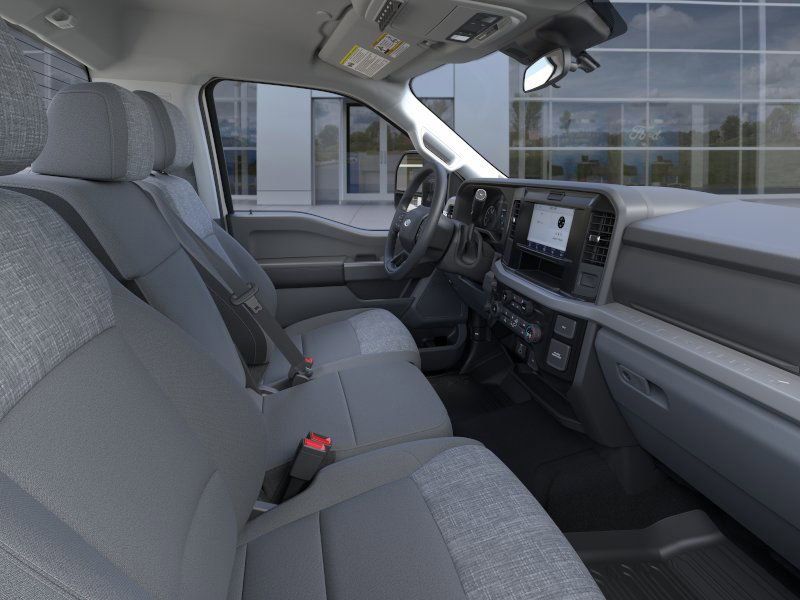 2025 Ford F-350 Super Duty XLT - Photo 11