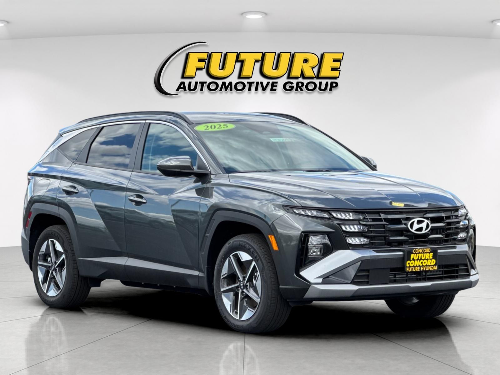 New 2025 Hyundai Tucson Plug-In Hybrid SEL