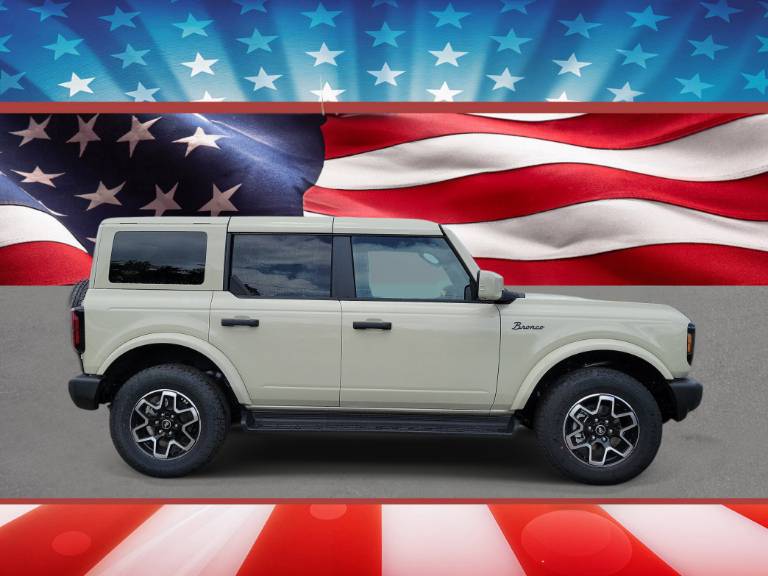 2026 Ford Bronco Outer Banks