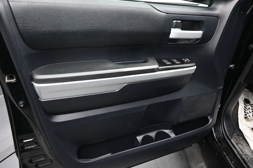 Used 2015 Toyota Tundra SR5 with VIN 5TFEY5F19FX176038 for sale in Beaumont, TX
