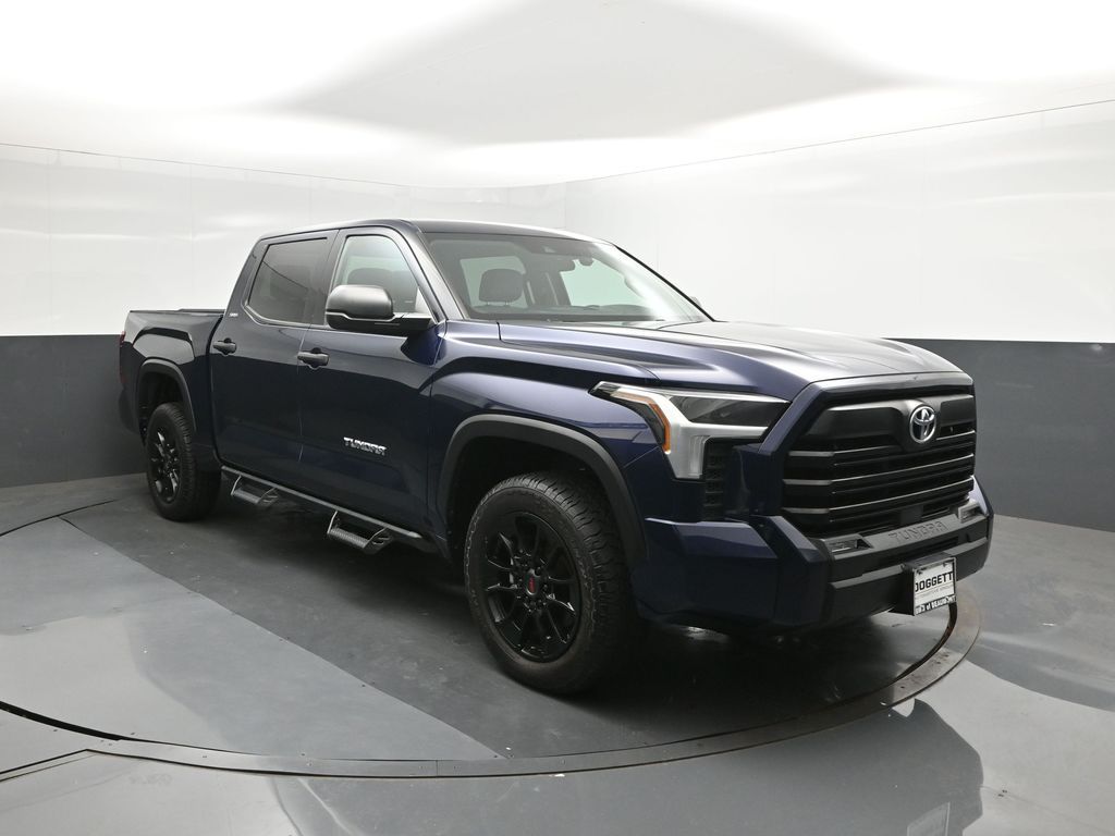 2023 Toyota Tundra SR5 - Photo 17