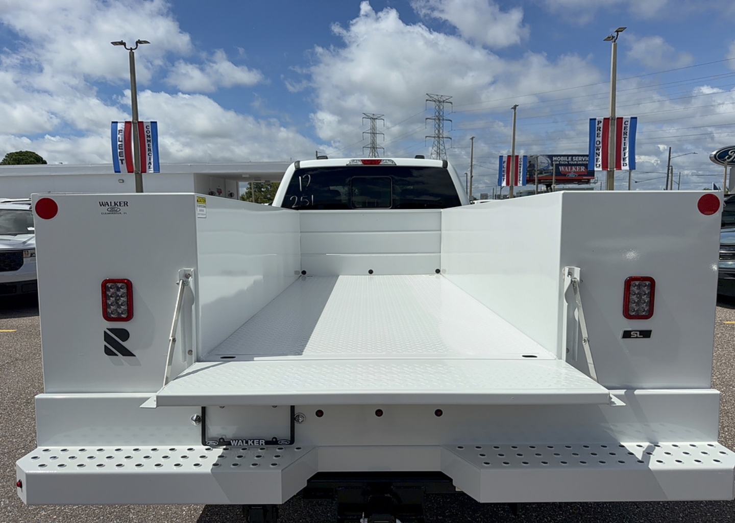 2026 Ford F-350 Super Duty Chassis Cab XL - Photo 8