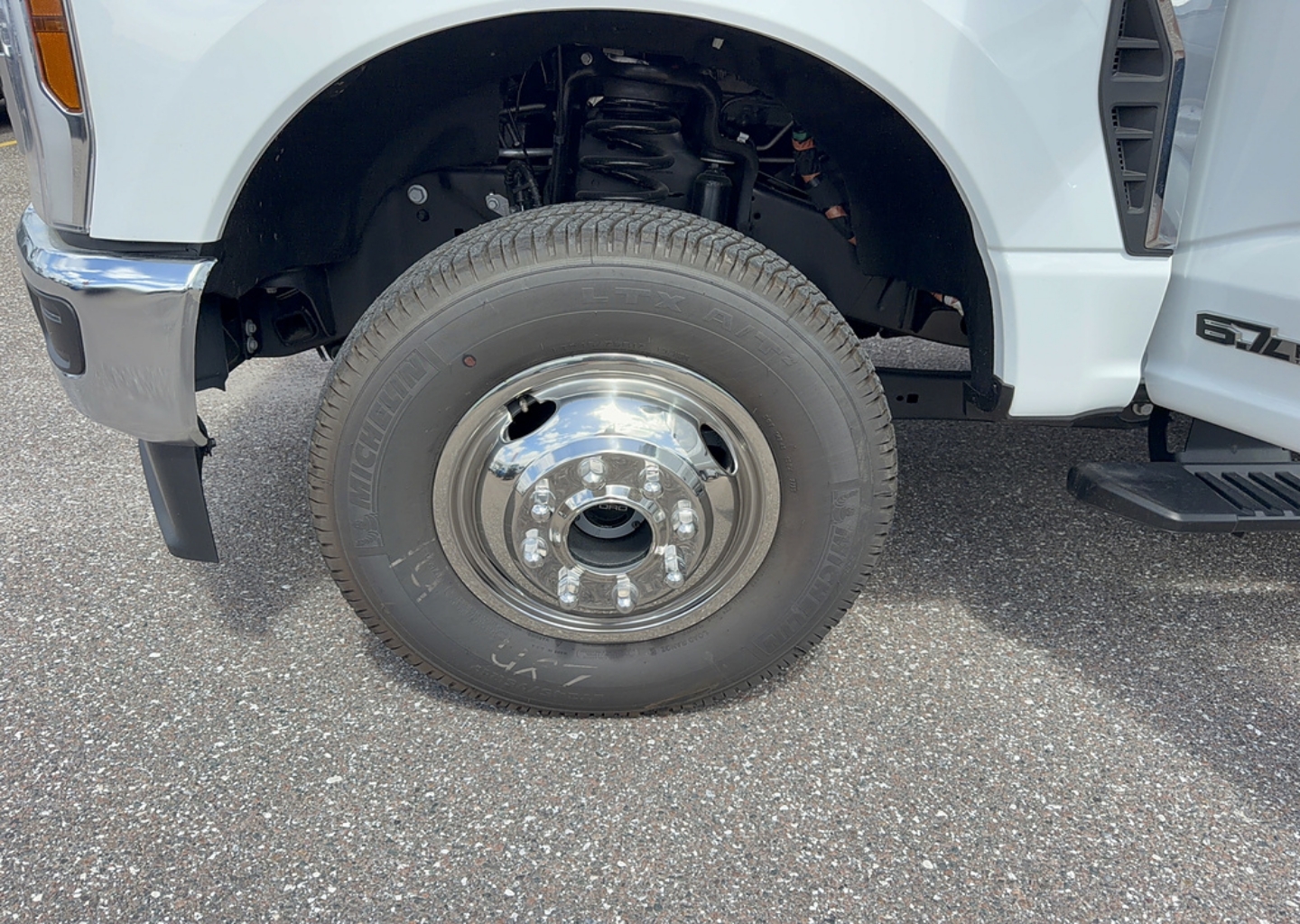 2026 Ford F-350 Super Duty Chassis Cab XL - Photo 32