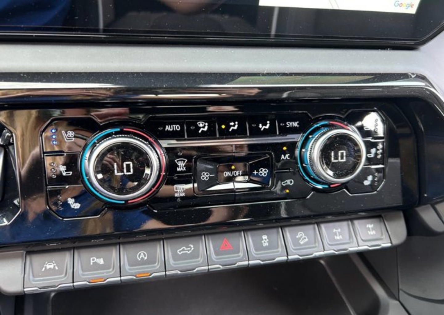 2026 GMC Sierra 1500 AT4X - Photo 41