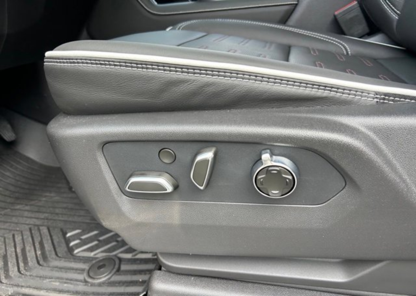 2026 GMC Sierra 1500 AT4X - Photo 59