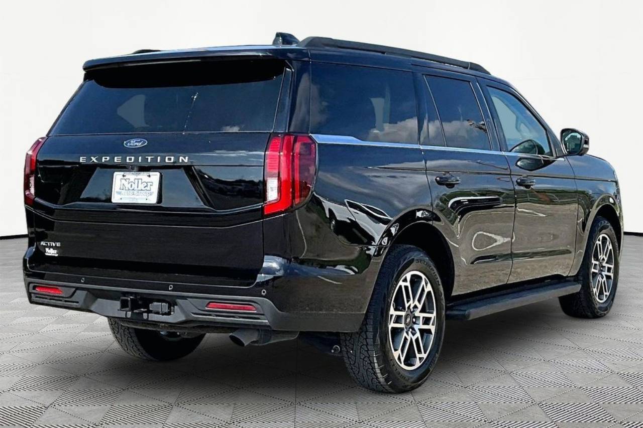 Certified 2025 Ford Expedition Active with VIN 1FMJU1J89SEA35060 for sale in Kansas City