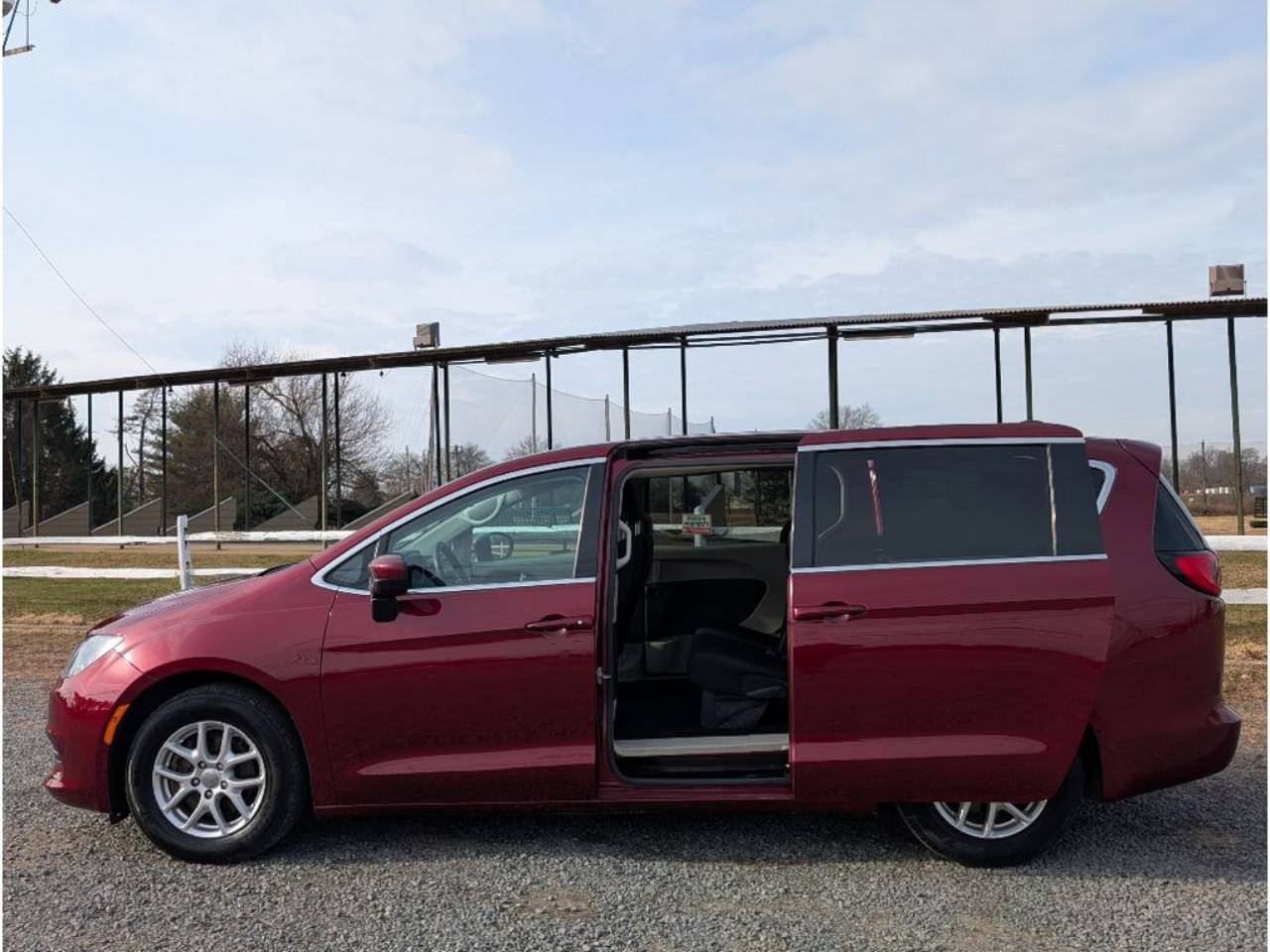 2018 Chrysler Pacifica LX - Photo 10