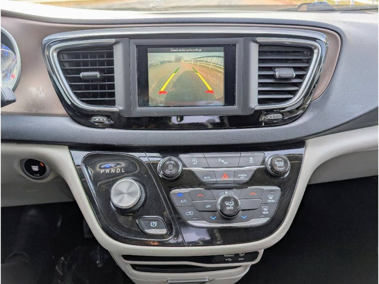 2018 Chrysler Pacifica LX - Photo 24