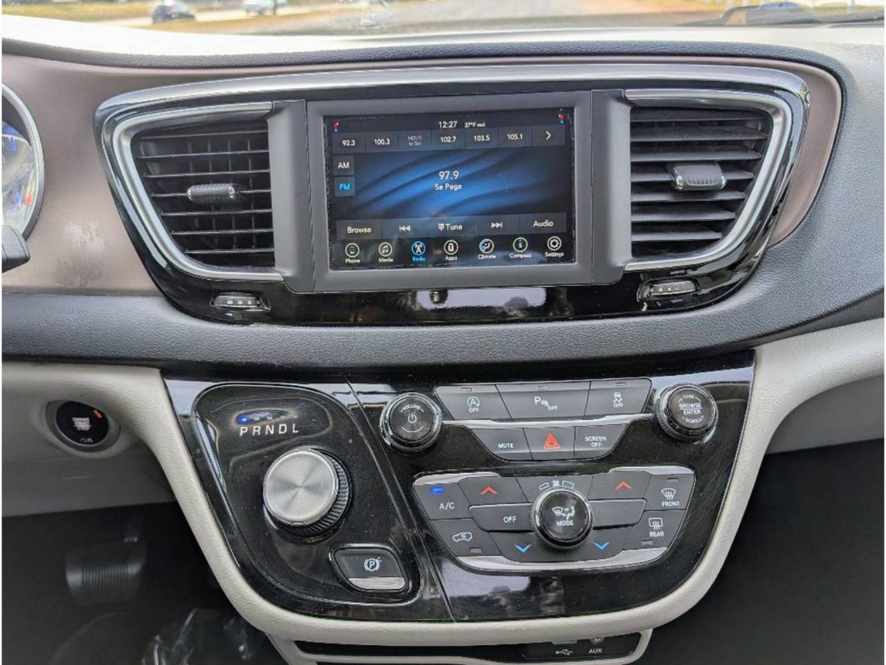 2018 Chrysler Pacifica LX - Photo 25