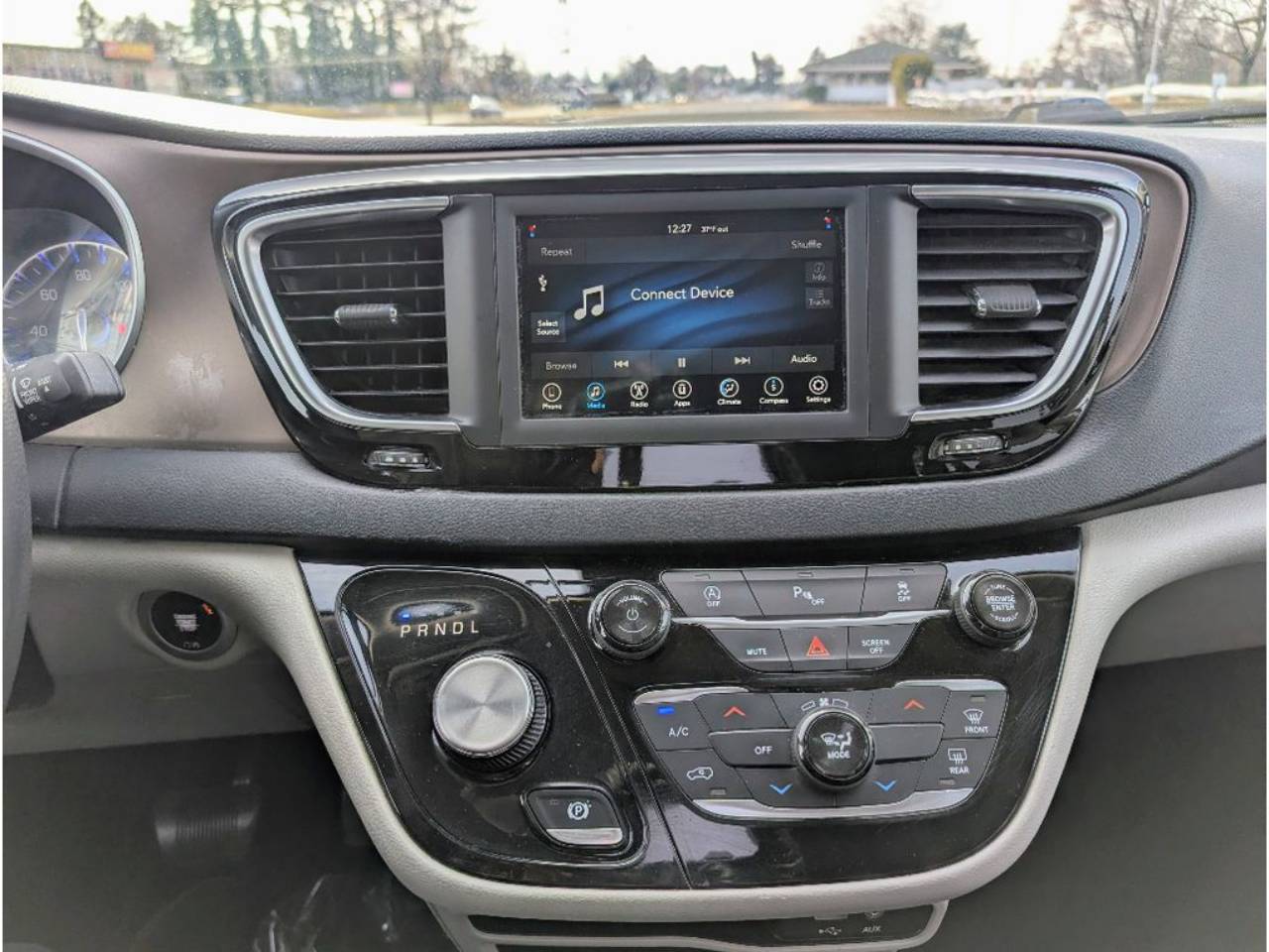 2018 Chrysler Pacifica LX - Photo 26
