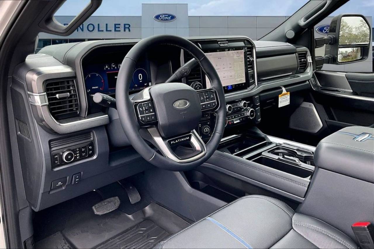 2026 Ford F-250 Super Duty Platinum - Photo 8