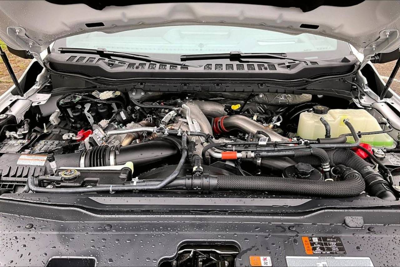 2026 Ford F-250 Super Duty Platinum - Photo 13
