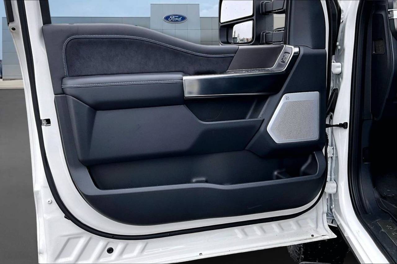 2026 Ford F-250 Super Duty Platinum - Photo 26