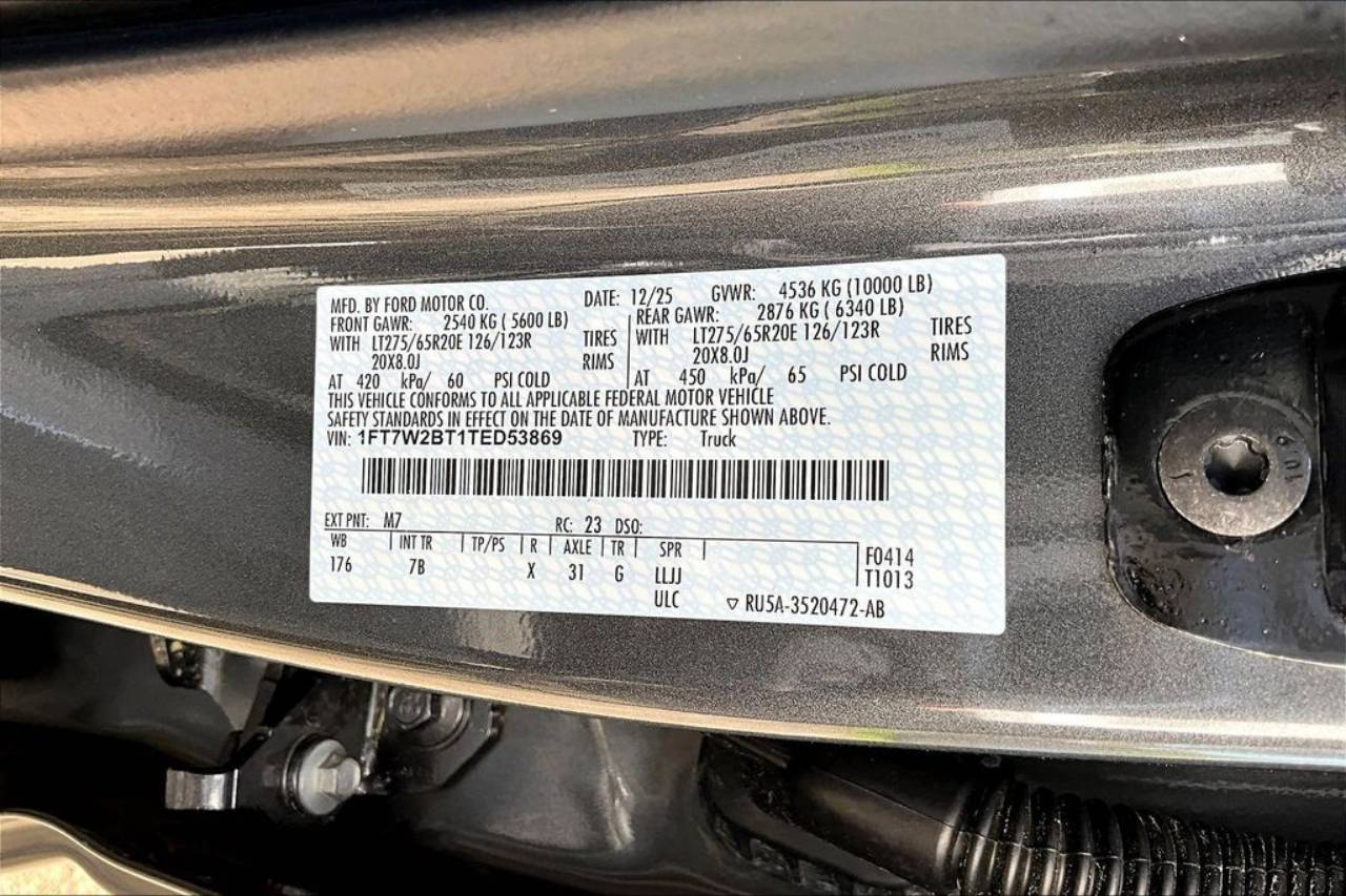 2026 Ford F-250 Super Duty Platinum - Photo 9