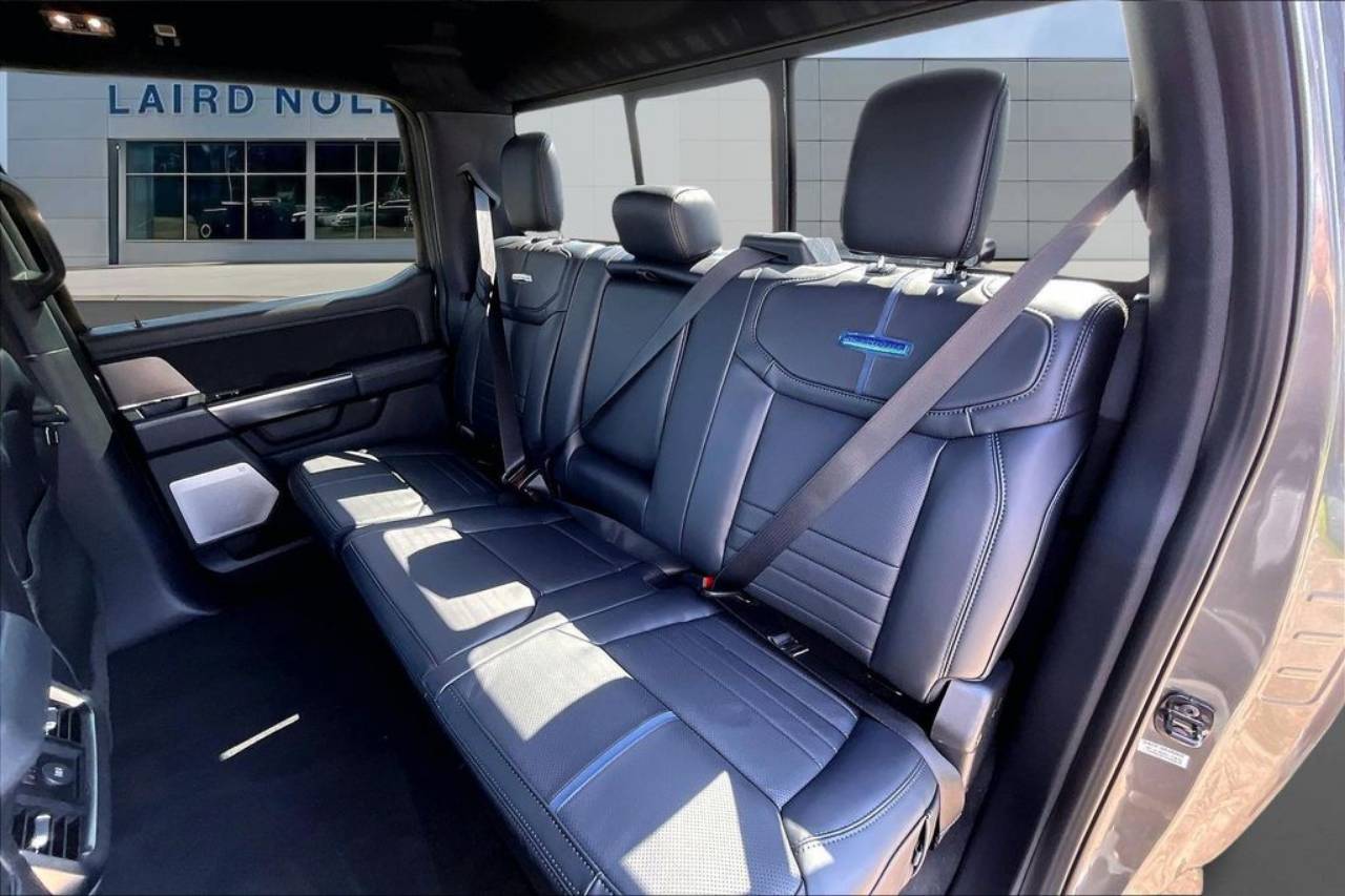2026 Ford F-250 Super Duty Platinum - Photo 28