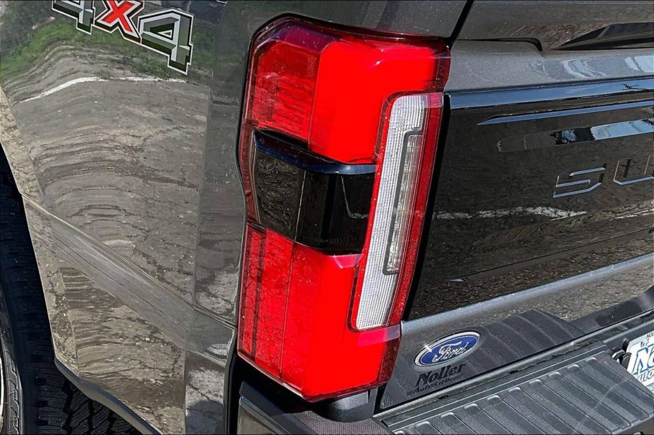 2026 Ford F-250 Super Duty Platinum - Photo 29