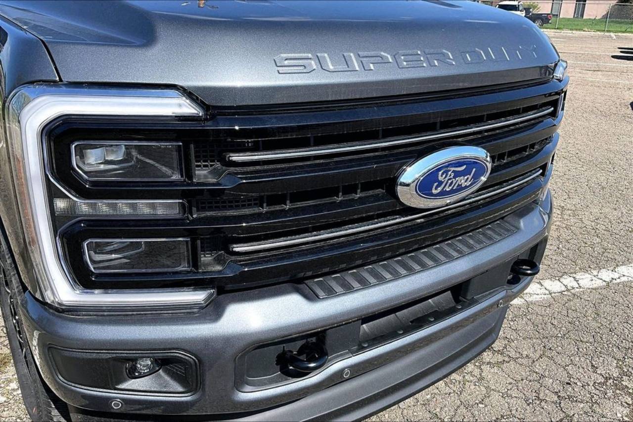 2026 Ford F-250 Super Duty Platinum - Photo 35
