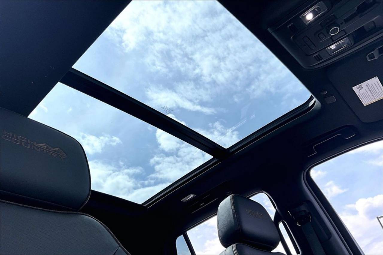 2024 Chevrolet Tahoe High Country - Photo 22