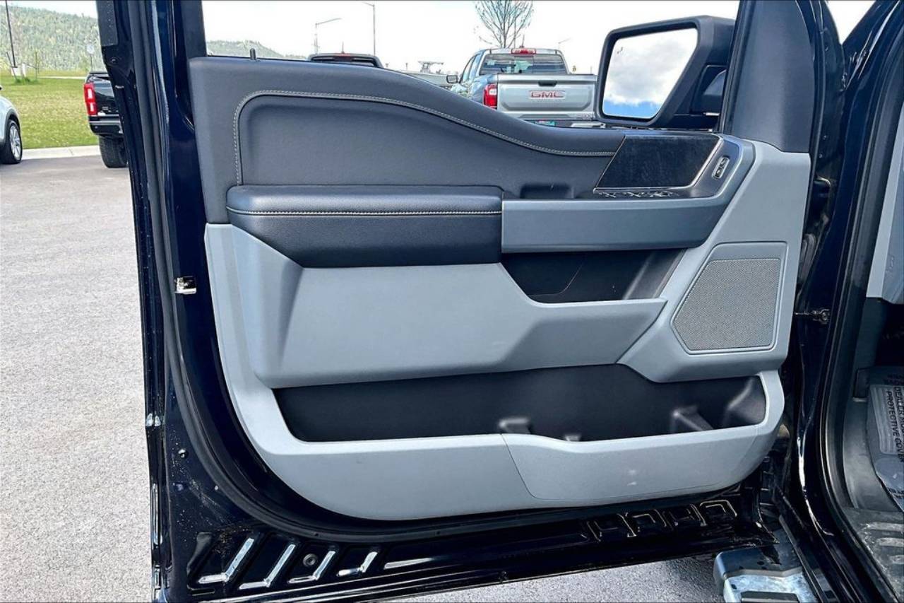 2023 Ford F-150 XLT - Photo 23