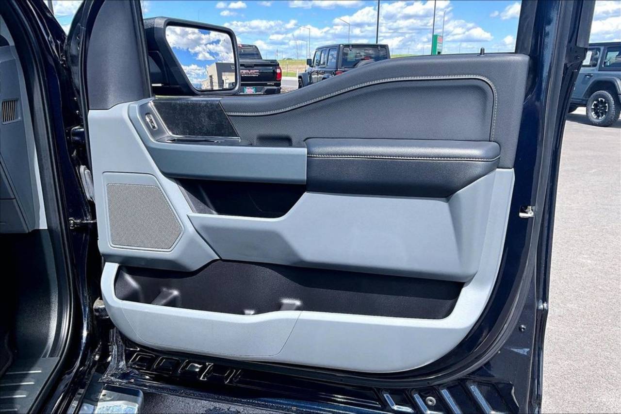 2023 Ford F-150 XLT - Photo 24