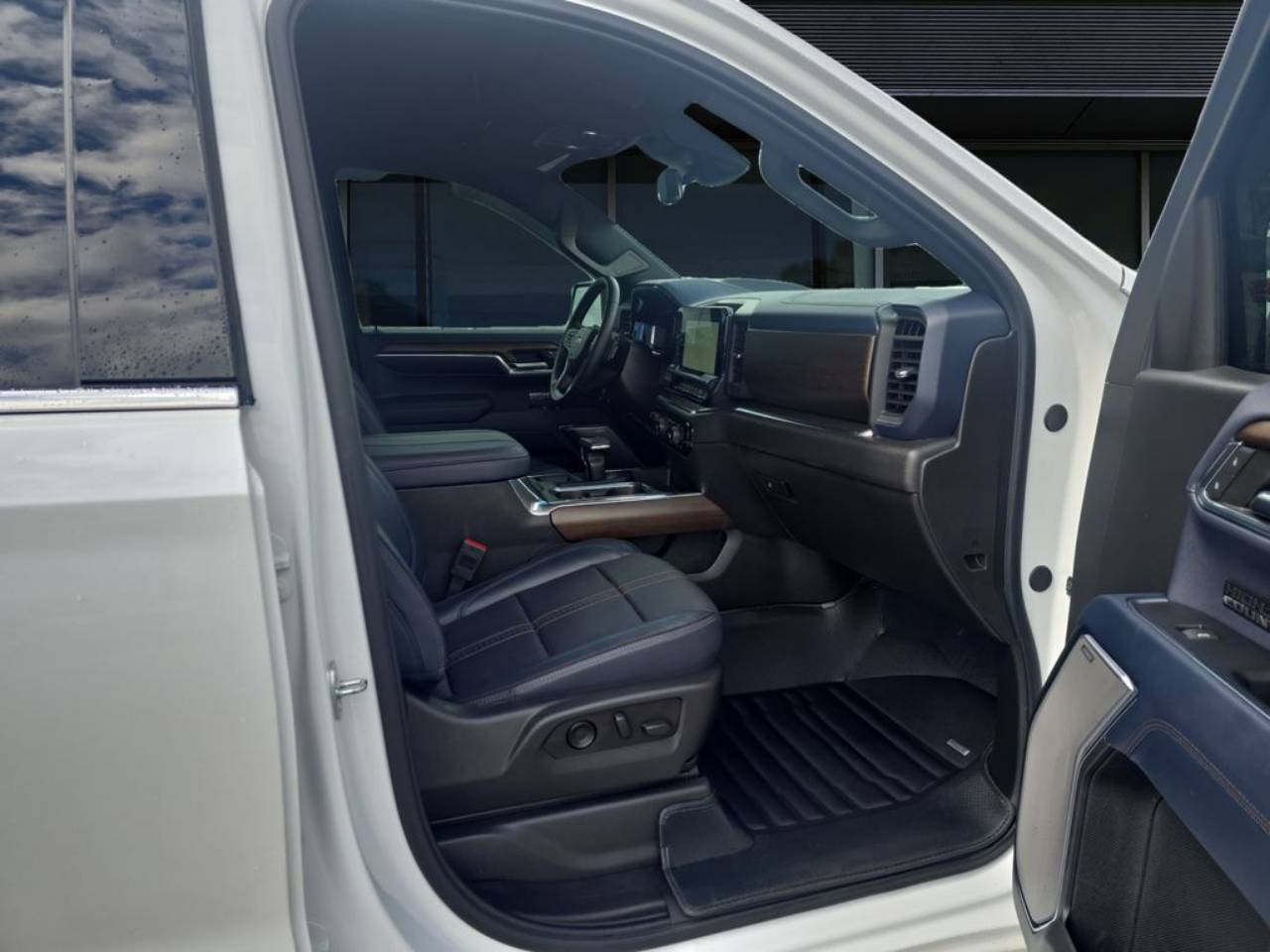 2024 Chevrolet Silverado 1500 High Country - Photo 7