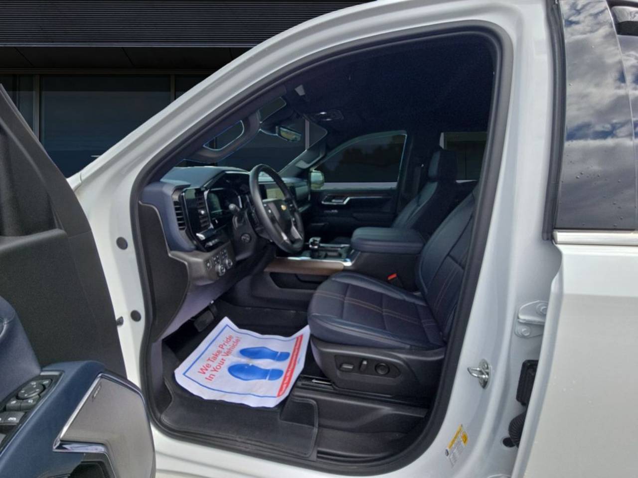 2024 Chevrolet Silverado 1500 High Country - Photo 19