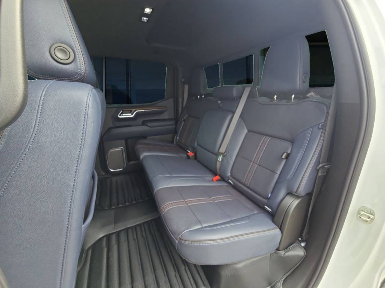 2024 Chevrolet Silverado 1500 High Country - Photo 20
