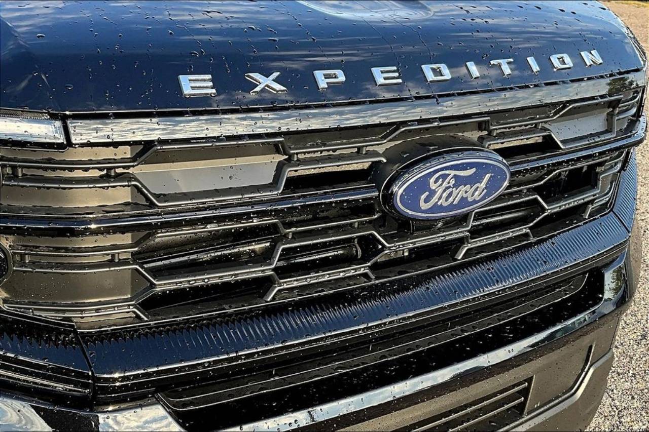 2025 Ford Expedition Active - Photo 35