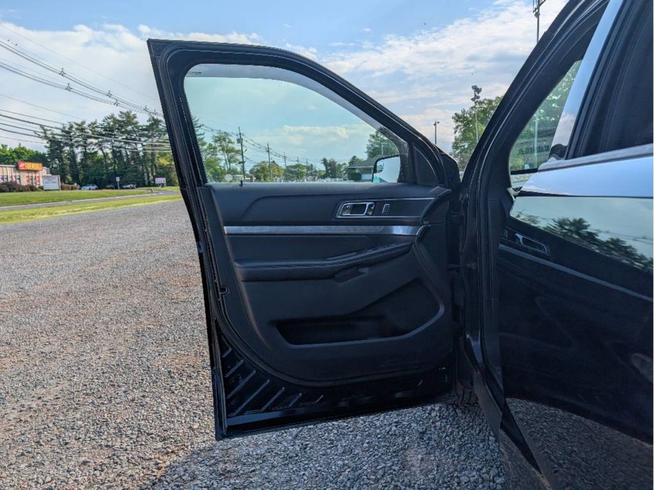 2018 Ford Explorer XLT - Photo 10