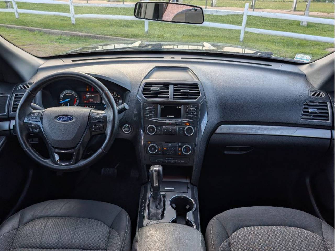 2018 Ford Explorer XLT - Photo 28