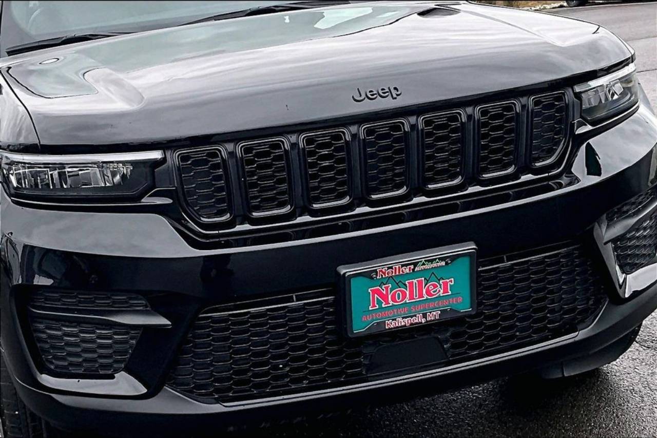 2024 Jeep Grand Cherokee Altitude - Photo 28