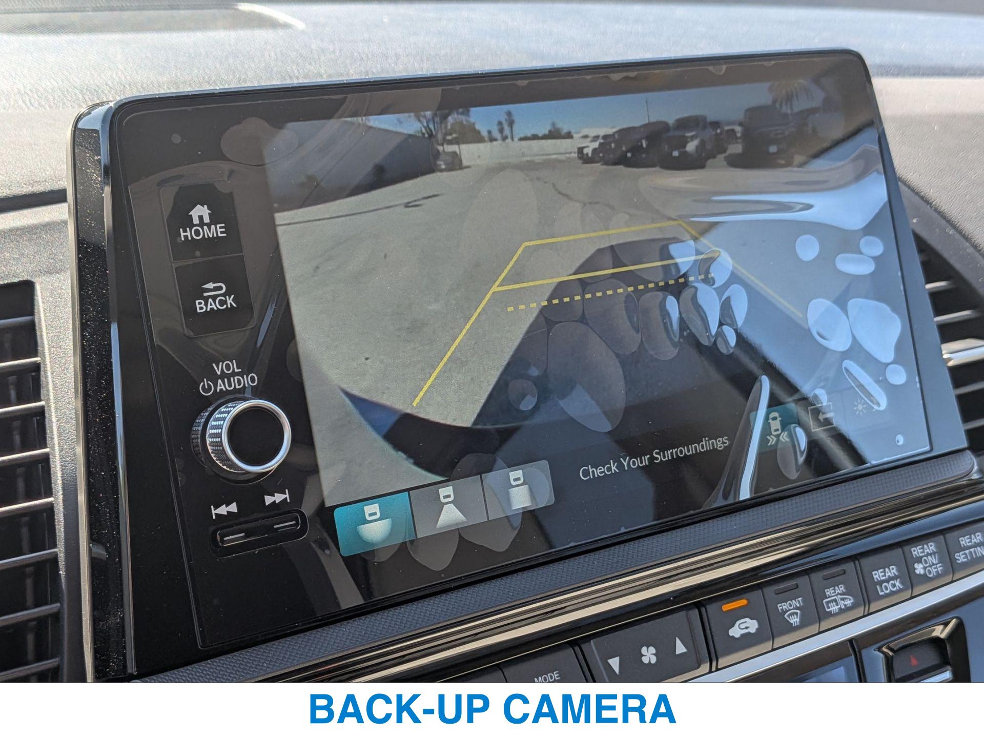 2026 Honda Odyssey Touring - Photo 18