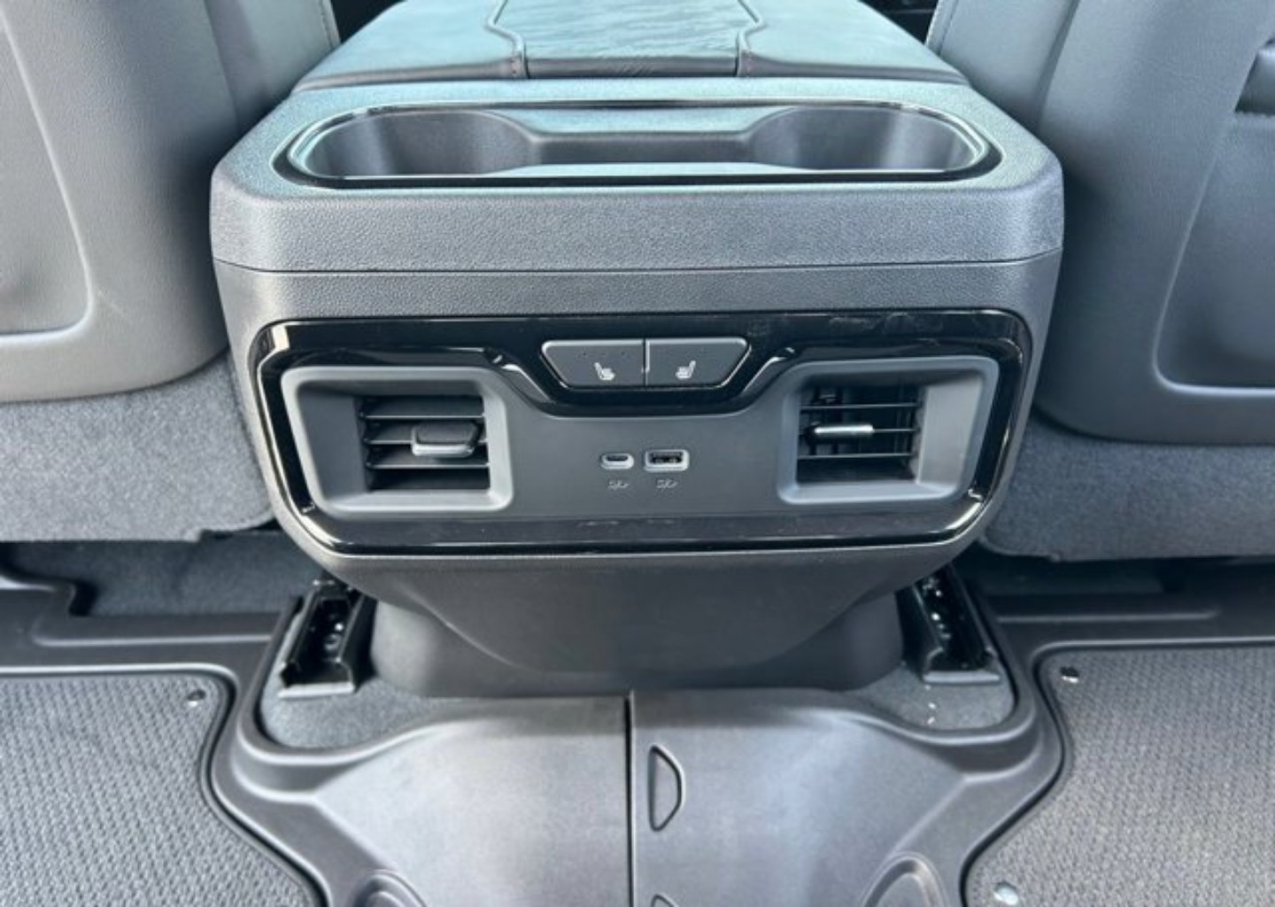 2026 GMC Sierra 1500 AT4X - Photo 51