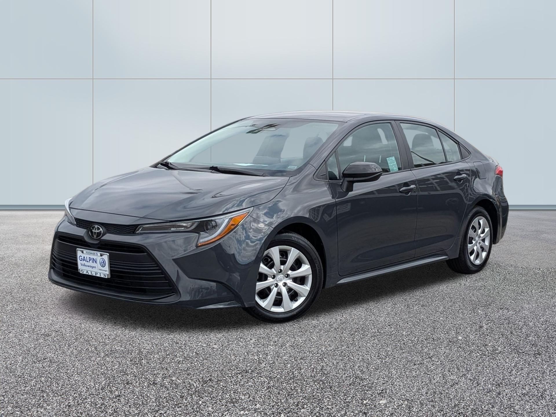 Used 2025 Toyota Corolla LE